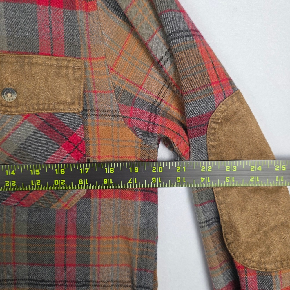 Legendary Whitetails Mens Flannel Button Up Shirt Small Plaid Suede Elbow Patch - Picture 12 of 15